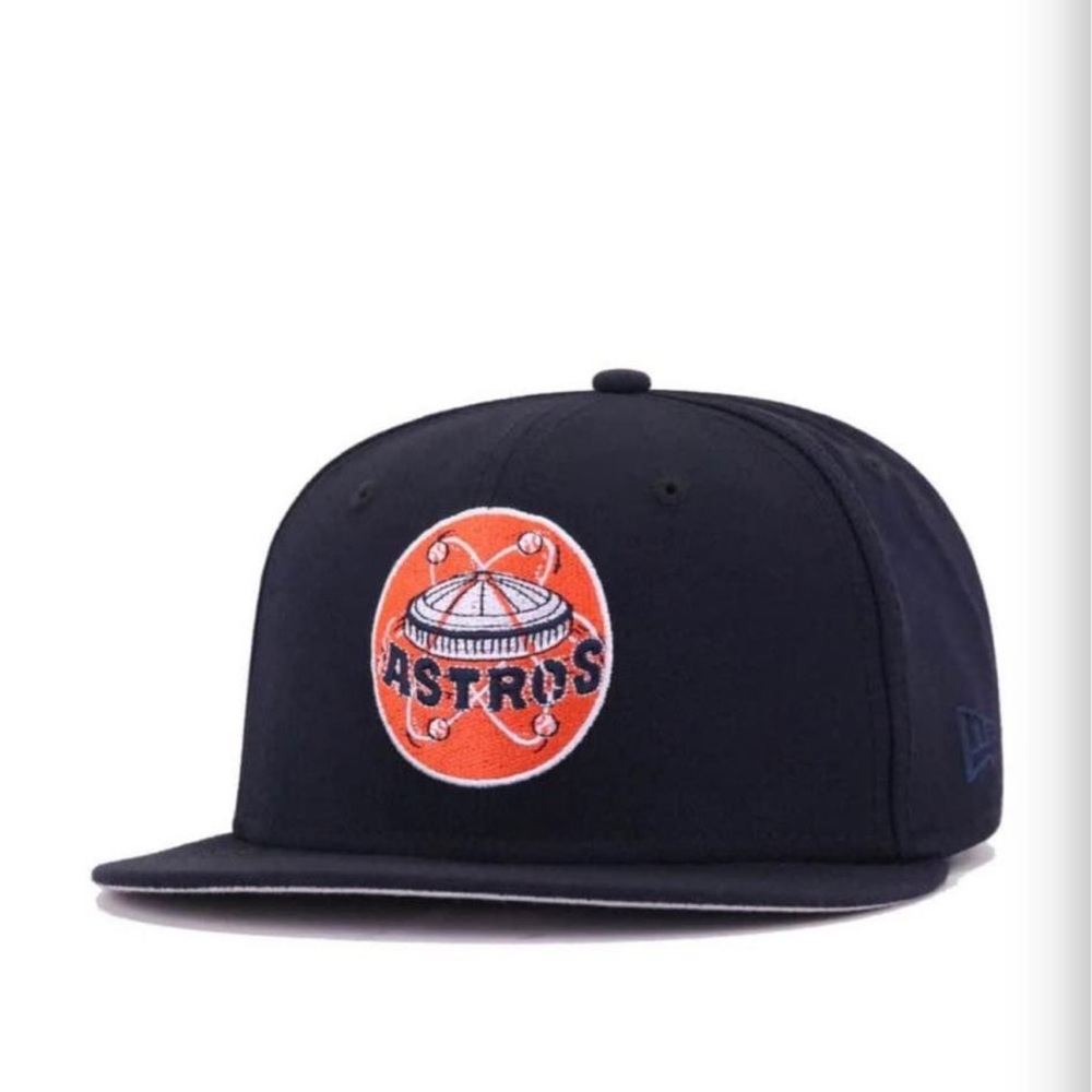 Hay Heaven drop. 7 5/8 ( NAVY AND BLACK)